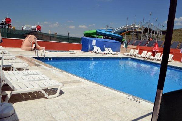 cicektepe aquapark ankara yuzme havuzlari ankara havuz rehberi ankara havuzlar